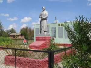 Братская могила -мемориал, воинов павших в ВОВ, фото 3 из 7