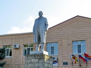 Это фотографии поселка Орловский -центра Орловского района, фото 26 из 75