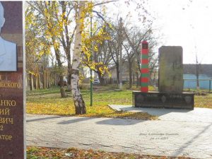 Это фотографии поселка Орловский -центра Орловского района, фото 2 из 75