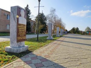 Это фотографии поселка Орловский -центра Орловского района, фото 60 из 75