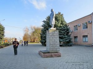 Это фотографии поселка Орловский -центра Орловского района, фото 28 из 75
