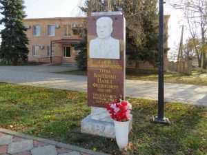 Это фотографии поселка Орловский -центра Орловского района, фото 41 из 75