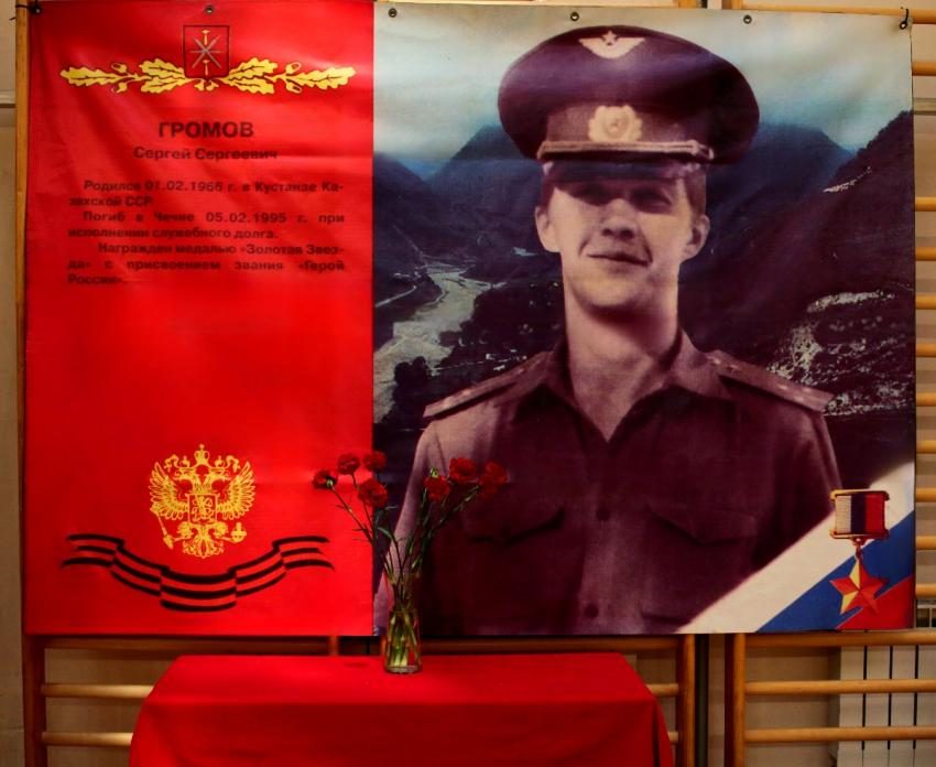 Юные спортсмены из разных регионов России сражались за победу в турнире по армрестлингу в Москве